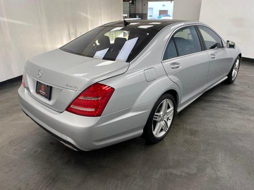 2013 Mercedes-Benz S-Class 4MATIC