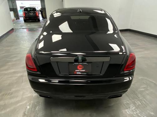 2017 Rolls-Royce Ghost Sedan