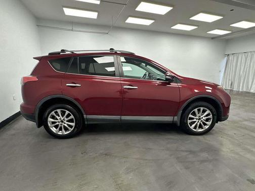 Pearl 2018 Toyota RAV4 Limited