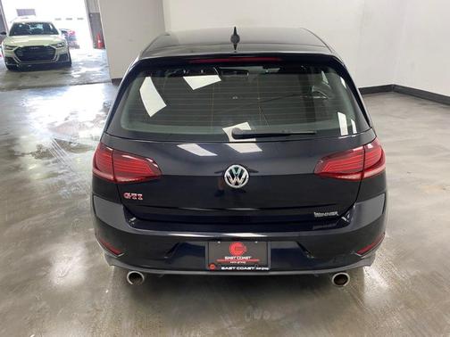 Deep Black Pearl 2020 Volkswagen Golf 1.4T TSI