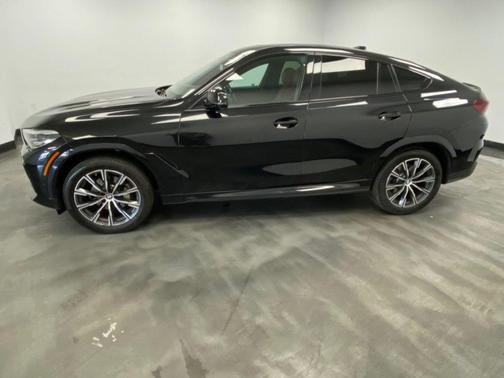 Black Sapphire Metallic 2022 BMW X6 xDrive40i