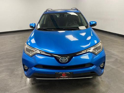 2017 Toyota RAV4 Hybrid SE