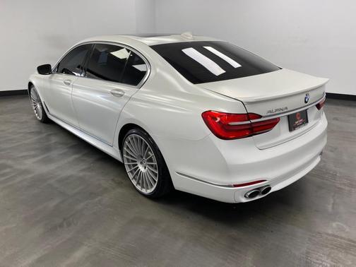 2018 BMW 750 i xDrive