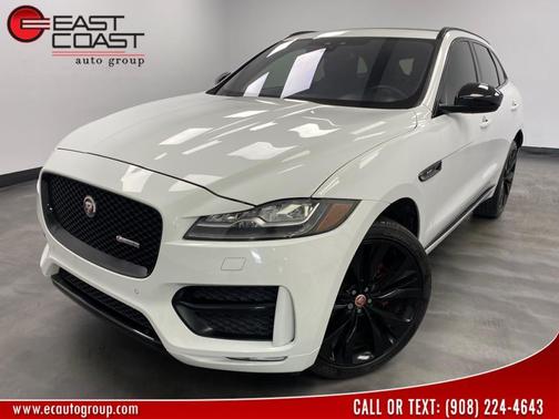 2018 Jaguar F-PACE 30t R-Sport