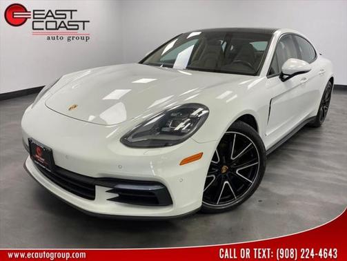 2018 Porsche Panamera 4