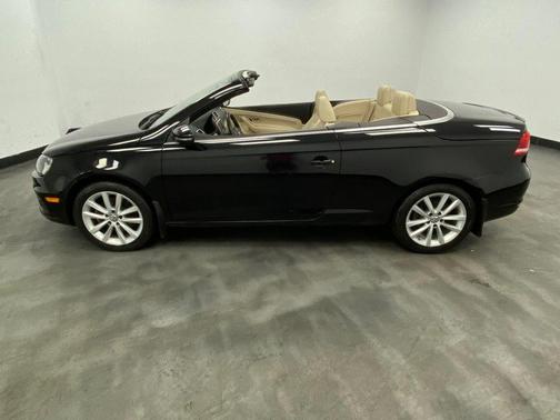 Deep Black Pearl 2016 Volkswagen Eos Komfort Edition