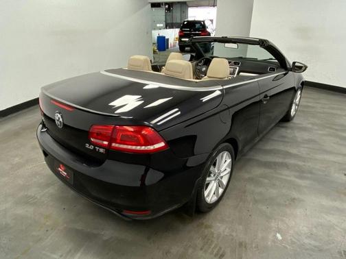 Deep Black Pearl 2016 Volkswagen Eos Komfort Edition