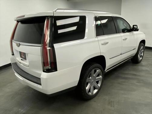 2016 Cadillac Escalade Premium