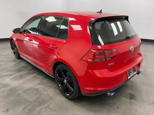 2017 Volkswagen Golf GTI 2.0T S 4-Door