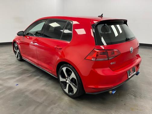 2017 Volkswagen Golf GTI 2.0T S 4-Door