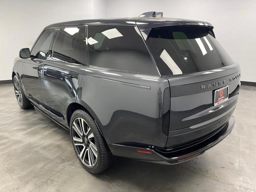 2023 Land Rover Range Rover P400 SE