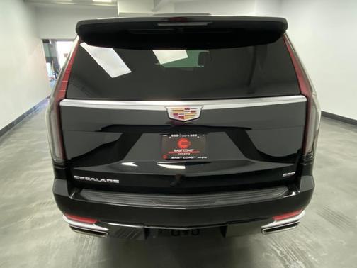 2022 Cadillac Escalade ESV Premium Luxury