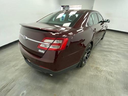 Burgundy Velvet Metallic Tinted Clearcoat 2018 Ford Taurus SHO