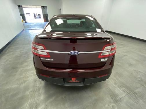 Burgundy Velvet Metallic Tinted Clearcoat 2018 Ford Taurus SHO