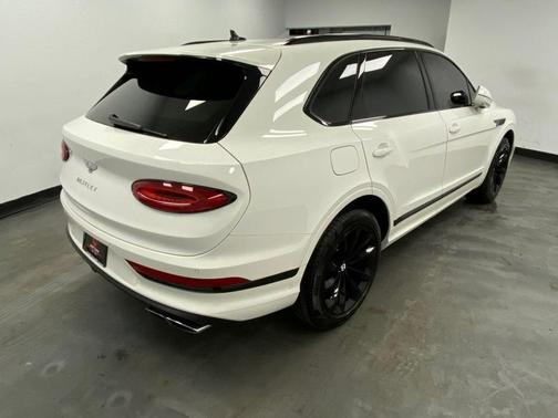 2024 Bentley Bentayga V8 AWD