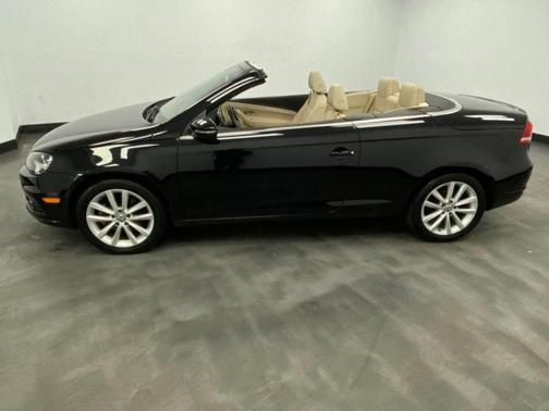 Deep Black Pearl 2014 Volkswagen Eos Komfort