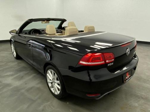 Deep Black Pearl 2014 Volkswagen Eos Komfort