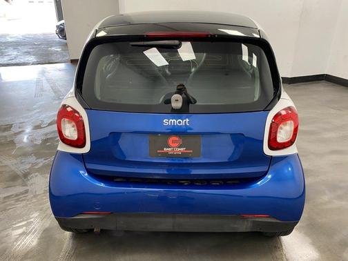 Midnight Blue Metallic 2017 smart ForTwo prime