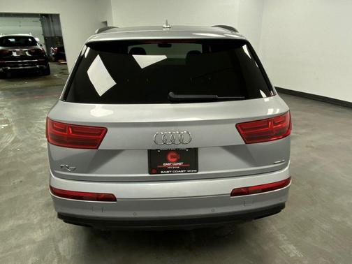 2019 Audi Q7 55 Prestige
