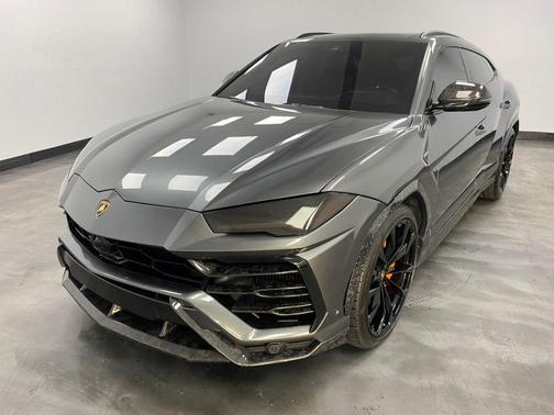 2019 Lamborghini Urus AWD