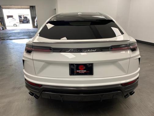 2019 Lamborghini Urus AWD