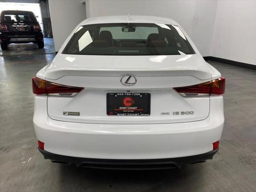 2018 Lexus IS 300 Base
