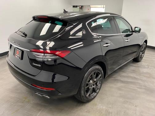 2021 Maserati Levante Base