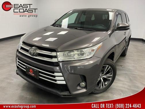 Predawn Gray Mica 2017 Toyota Highlander LE Plus