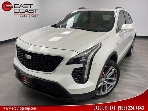 Crystal White Tricoat 2019 Cadillac XT4 Sport