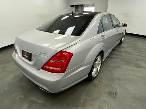 Iridium Silver Metallic 2013 Mercedes-Benz S-Class 4MATIC