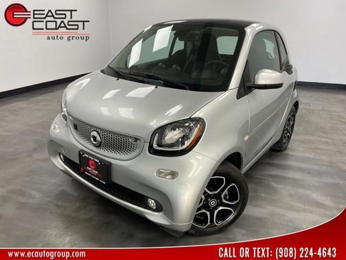 Cool Silver Metallic 2019 smart EQ ForTwo prime