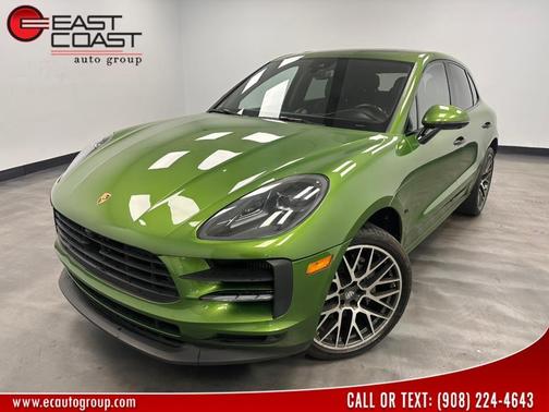 Mamba Green Metallic 2021 Porsche Macan Macan S