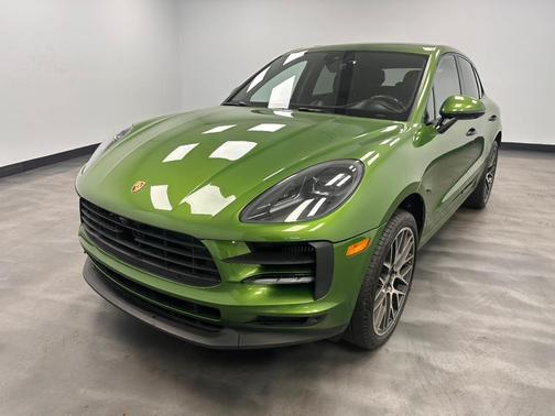Mamba Green Metallic 2021 Porsche Macan Macan S