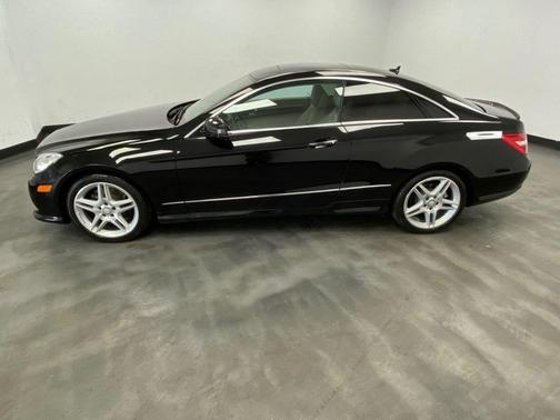 Black 2011 Mercedes-Benz E-Class E 550