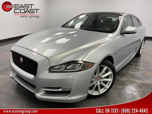 2017 Jaguar XJ XJ R-Sport