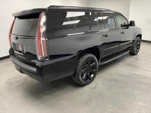 2020 Cadillac Escalade ESV Luxury