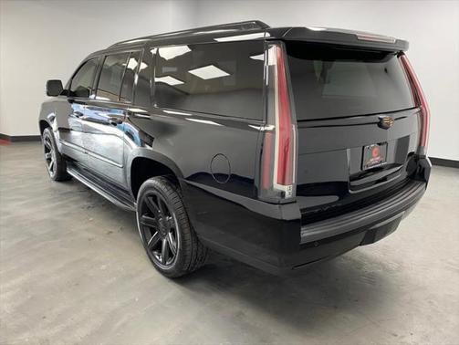 2020 Cadillac Escalade ESV Luxury