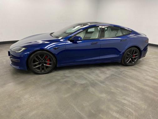 2023 Tesla Model S Plaid