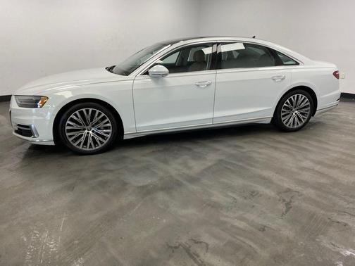 Glacier White Metallic 2020 Audi A8 L 55