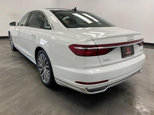 Glacier White Metallic 2020 Audi A8 L 55