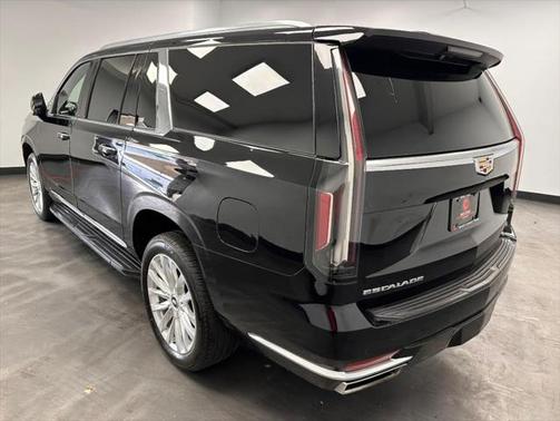 2021 Cadillac Escalade ESV Luxury