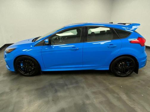 Nitrous Blue Quad-Coat 2017 Ford Focus RS Base