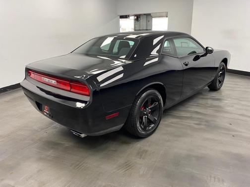 2012 Dodge Challenger SXT