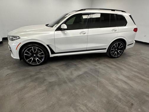 Alpine White 2019 BMW X7 xDrive40i