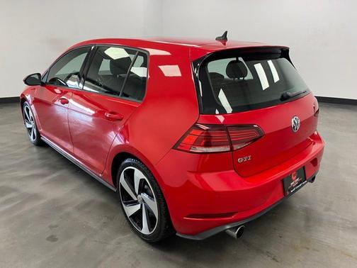 2018 Volkswagen Golf GTI 2.0T S 4-Door