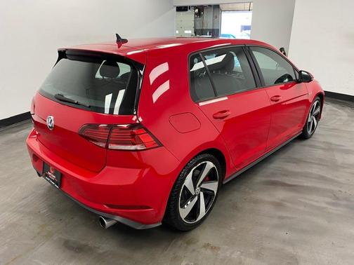 2018 Volkswagen Golf GTI 2.0T S 4-Door