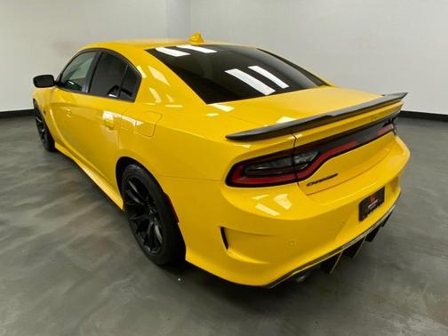 Yellow Jacket Clearcoat 2017 Dodge Charger R/T Scat Pack