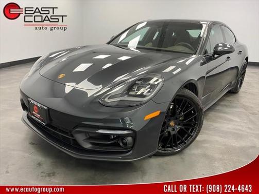 2023 Porsche Panamera 4