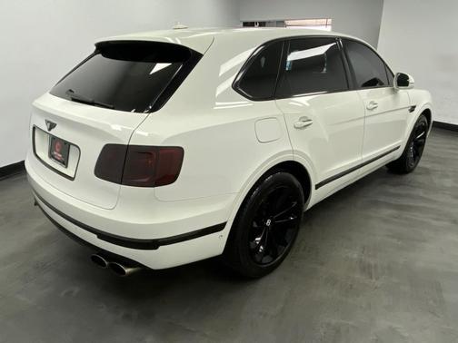 2018 Bentley Bentayga Onyx Edition