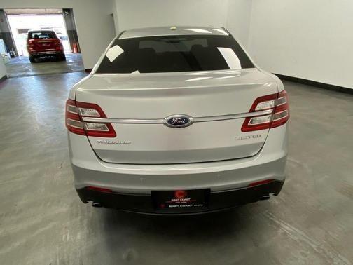 Ingot Silver 2019 Ford Taurus Limited